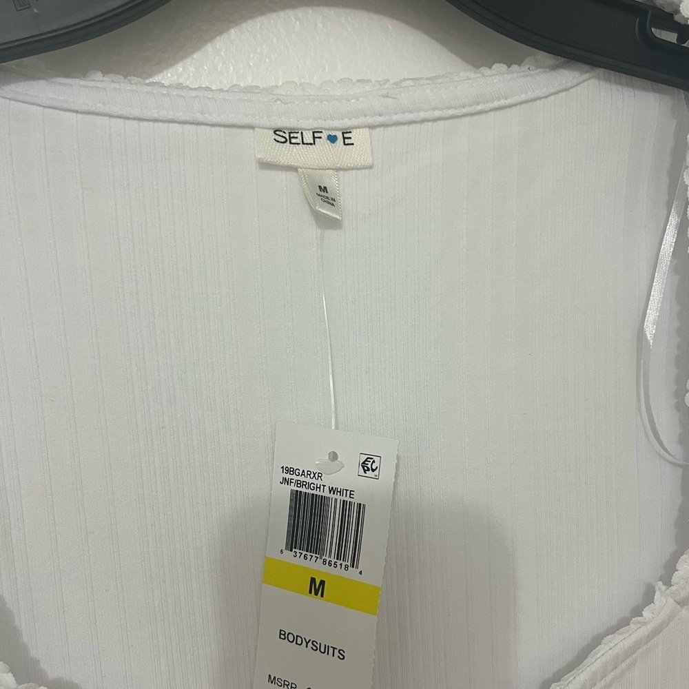 NWT Self E. White Long Sleeve bodysuit. Size Medium. - Picture 4 of 4